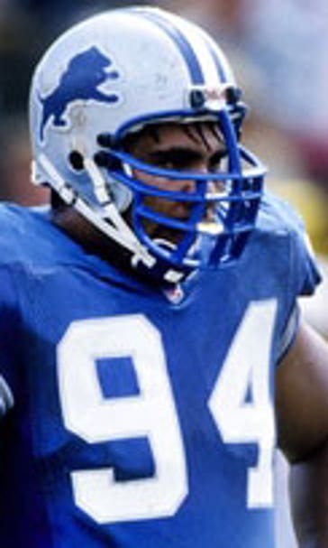 Bankruptcy helped former Lions DT Luther Elliss grow, teach others